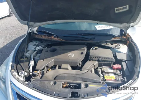 2015 Nissan Altima 2.5 S z USA, uszkodzony, nr VIN 1N4AL3APXFN384671